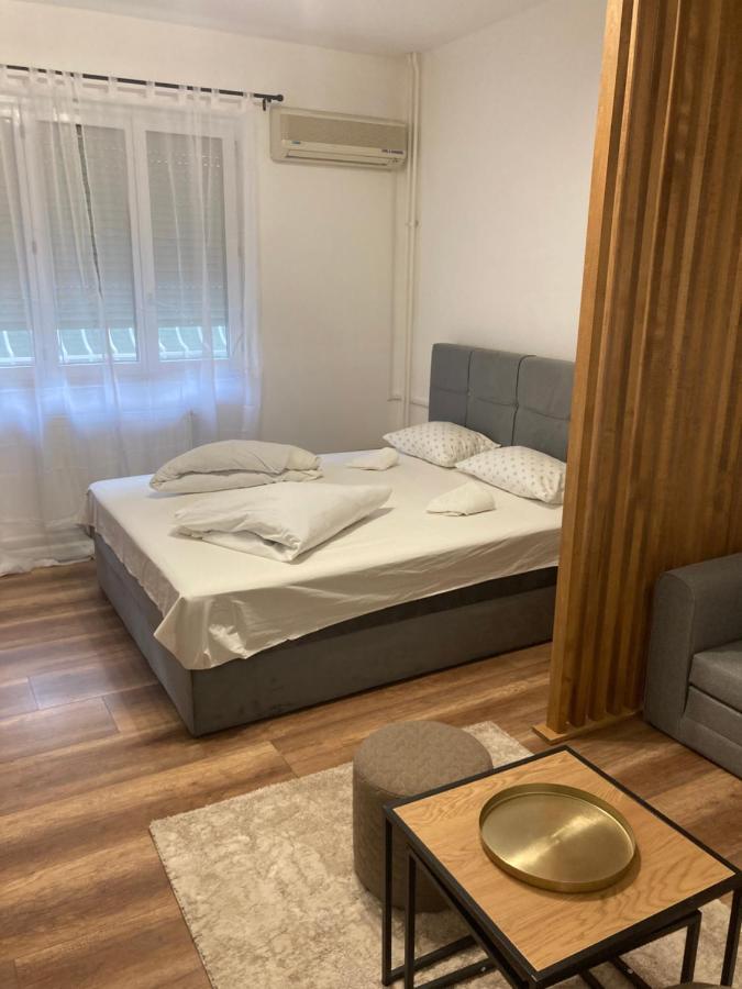 Hotel Duga Нови-Сад Экстерьер фото